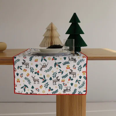 Wolf & Badger Christmas Charm Runner | One Size | Km Home Collection