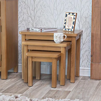 Chiltern Oak Furniture Rutland Oak Nest of 3 Tables