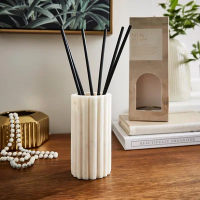Dunelm Silk Floral Ribbed Marble Diffuser