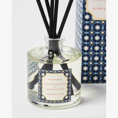 Oliver Bonas Nova Frankincense & Cedarwood Christmas Reed Diffuser