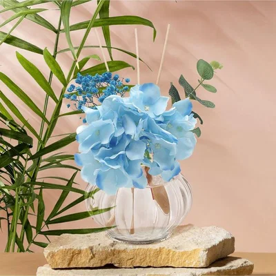 The Range Hydrangea Diffuser with Glass Ball Vase. 200ml - Lavender