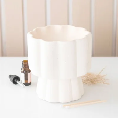 The Range Scalloped Pedestal Oil Burner