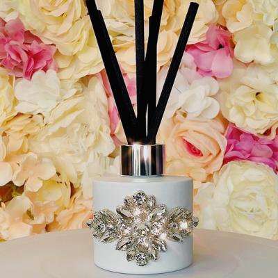 The Range Embellished Silver Reed Diffuser Zo Linen Fresh - Silver