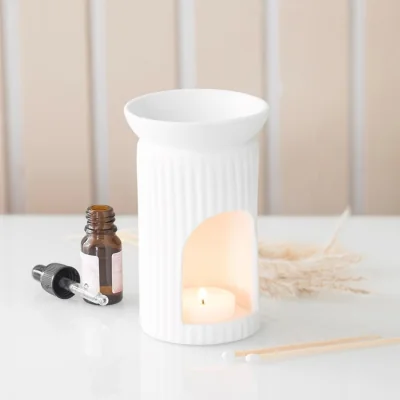 The Range Ribbed Column Oil Burner and Wax Burner