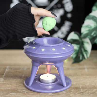 The Range UFO Wax Burner with Lime Alien Wax Melt - Lilac