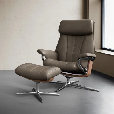 Downtown Stressless Paul Chair With Cross Base - Medium - Noblesse Leather - With Footstool