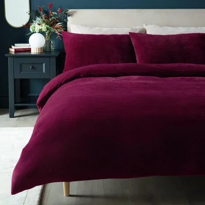 Habitat Habitat Slinky Fleece Berry Bedding Set - Single