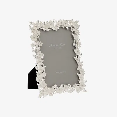 Amara Addison Ross - Silver Leaf & Cream Flower Enamel Photo Frame - 4x6"