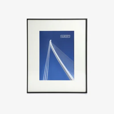 Amara XLBoom - Leon Photo Frame - Black - 16x23"