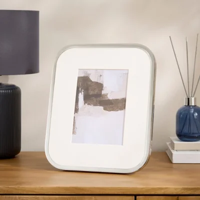 Dunelm Bellamy Cast Metal Curved Corner Photo Frame