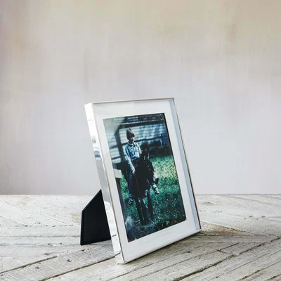 Graham & Green Large Slim Silver Frame