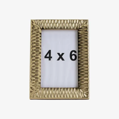 Habitat Habitat Metal Hammered Photo Frame - Gold