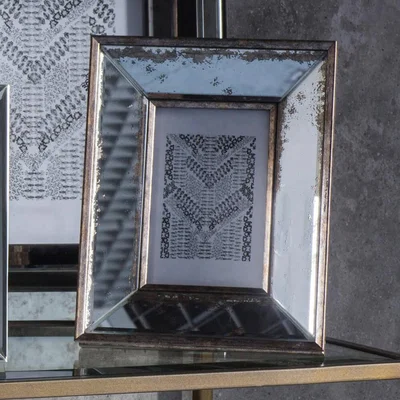 IO Living Dickinson Wide Bevelled Mirror Photo Frame 4x6