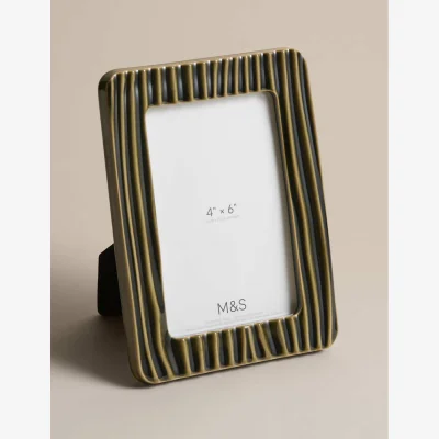 Marks & Spencer M&S Ceramic Textured Line Photo Frame 4x6 inch Green