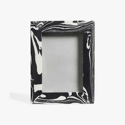 OKA OKA, Anise Marbled Frame - Large - Black/White, Picture Frame