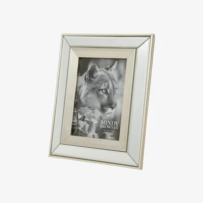 Olivia's Mindy Brownes Ava Frame (5x7)