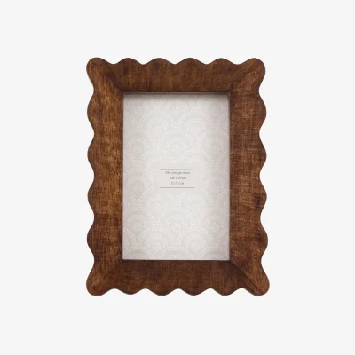 Perch and Parrow Monroe Wooden Scallop Photoframe, Medium