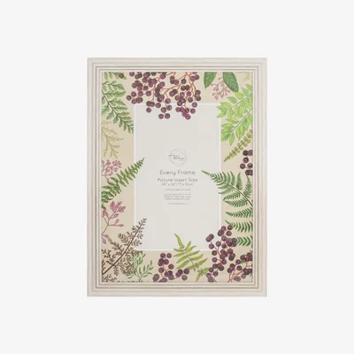 The Range Eveny Frame - White / 28x20in