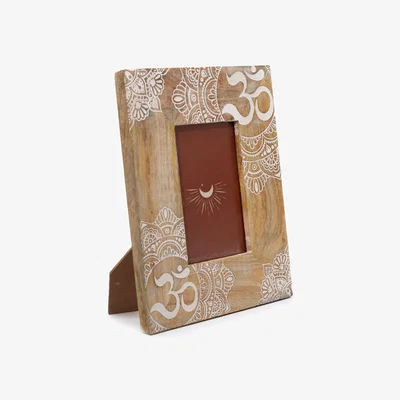 The Range White Mango Wood Mandala Picture Frame for 10x15cm Photos - Brown