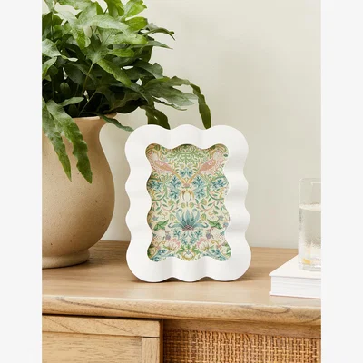 Rose & Grey Classic White Wavy Photo Frame - 5x7