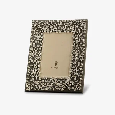 Tobias Oliver L'Objet I Lorel Frame | 8 X 10 Platinum