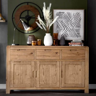 Chiltern Oak Furniture Oslo Chunky Oak Large 3 Door Sideboard