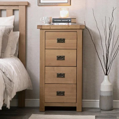 Chiltern Oak Furniture Winchester Oak 4 Drawer Tallboy