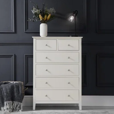 Chiltern Oak Furniture Wilmslow Ivory Painted 2 Over 4 Chest
