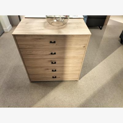 Furniture Village Wiemann - Dallas 5 drw Wide chest