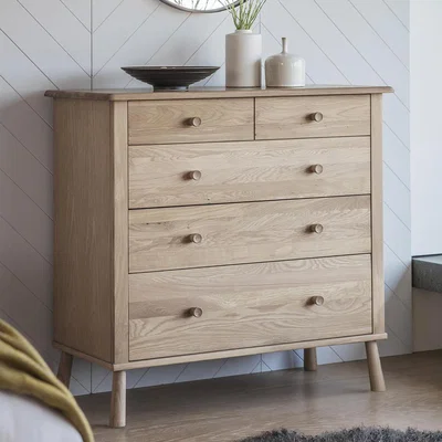 Knees Finn Light Oak Chest of Drawers