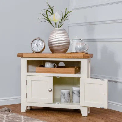 Chiltern Oak Furniture Hampshire Ivory Painted Oak Corner TV Unit
