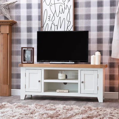 Chiltern Oak Furniture Hampshire White Painted Oak Large TV Unit