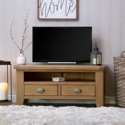 Chiltern Oak Furniture Wessex Smoked Oak TV Unit