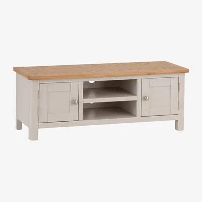 Chiltern Oak Furniture Rutland Painted Oak Large TV Unit