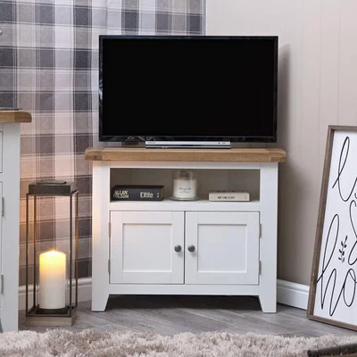 Chiltern Oak Furniture Hampshire White Painted Oak Corner TV Unit