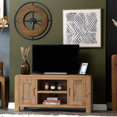 Chiltern Oak Furniture Oslo Chunky Oak Large TV Unit