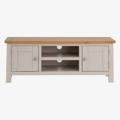 Chiltern Oak Furniture Rutland Painted Oak Large TV Unit