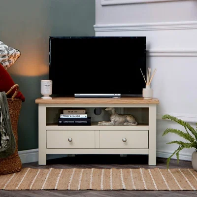 Chiltern Oak Furniture Salisbury Ivory Painted Oak Corner TV Unit