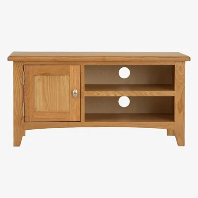 Chiltern Oak Furniture Gloucester Oak TV Unit