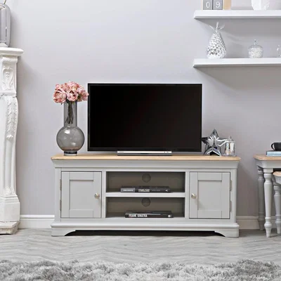 Chiltern Oak Furniture Ashbourne Grey Painted Large TV Unit