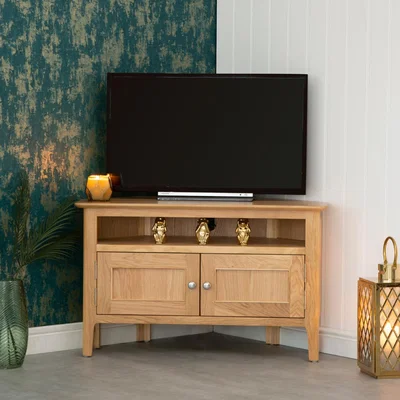 Chiltern Oak Furniture Bergen Oak Corner TV Unit