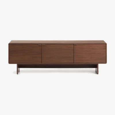 Kave Home Norlen 3-door TV stand in walnut veneer FSC Mix Credit 150 x 40cm
