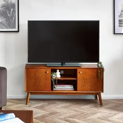 Downtown Julian Bowen Lowry Media Unit In CherryAshWood