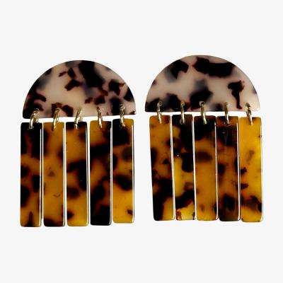 Wolf & Badger Women's Neutrals / Black / Brown Fringe Earrings In Tortoise Colormelt | Closet Rehab