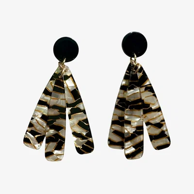 Wolf & Badger Women's Black / White Petal Drop Earrings In Black & White Crackle | Closet Rehab