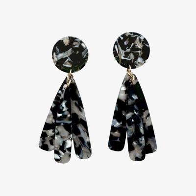 Wolf & Badger Women's Neutrals / Black / Brown Petal Drop Earrings In Home By 8 | Closet Rehab