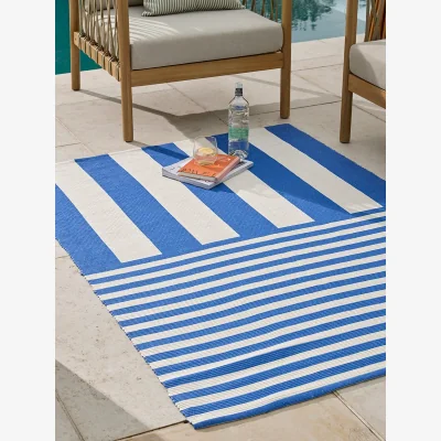 Cox and Cox Retro Stripe Indoor Outdoor Rug - Blue