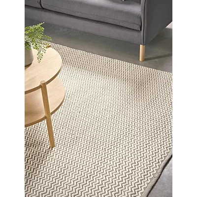 Cox and Cox Chevron Rug - Medium