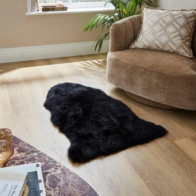 Dunelm Single Pelt Sheepskin Rug