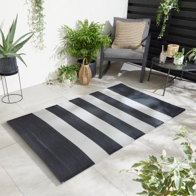 Dunelm Stripe Garden Outdoor Mat Black and white
